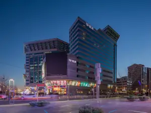Beijing New World Centre Tongpai Hotel