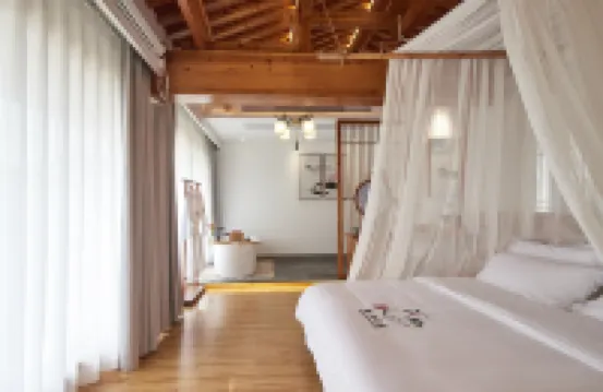 黃山花澗·漫步閑庭民宿（呈坎景區店）