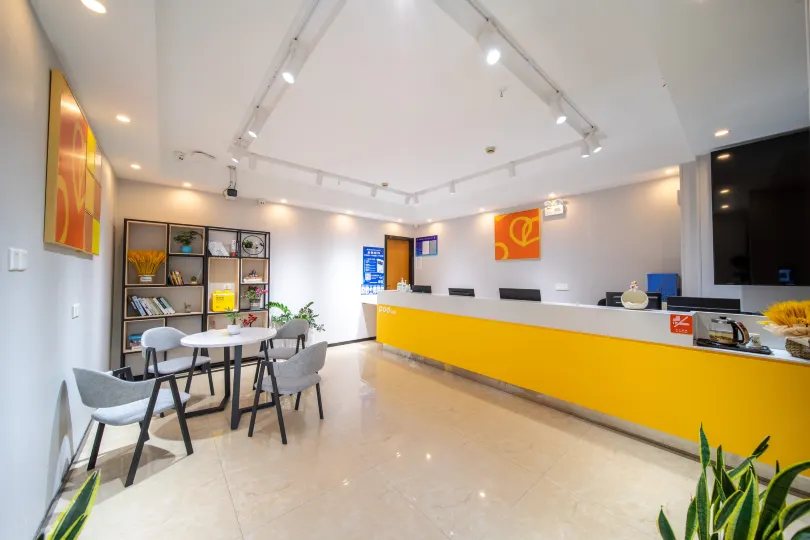 Pod Choice Hotel (Shanghai Zhonghuan Bailian Tongchuan Road Subway Station)