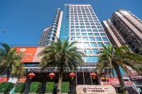 Peninsula International Hotel Hotel berhampiran Juleyuan Large-scale Recreation Ground (East Gate)