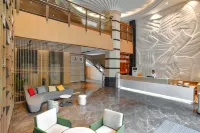 ECESIS   HOTEL