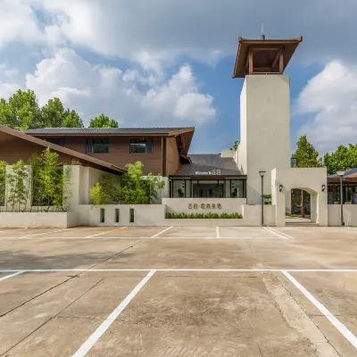 Yunbo Songjian Luxury Inn, Qingzhou Museum Branch โรงแรมใกล้จุดชมวิวภูเขาหยุนเหมิน