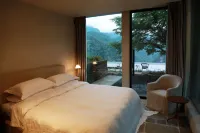 Wudangshan Fudi Ju 33 High Mountain Boutique Stay - balcony