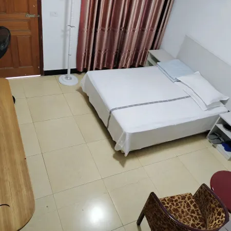 Hunchunxin Satisfied Guest House