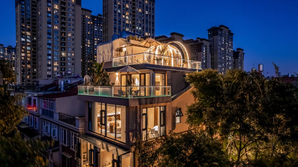 Kunming Dianchi Huayuxu Boutique Bieyuan