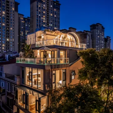 Kunming Dianchi Huayuxu Boutique Bieyuan
