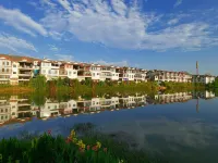 Luding Yunlai Inn Hotels in Mouding