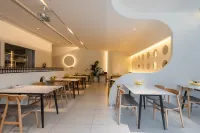 Nanjing South Railway Station Ziyi Tianyue Hotel