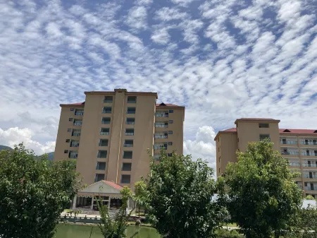 Longling Hot Spring Hotel