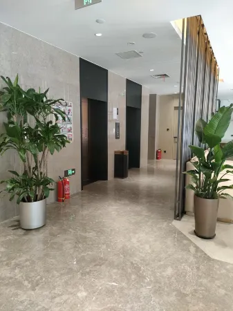 Beijing Jiwu Hotel (301 PLA General Hospital Wukesong Subway Station Branch) Отели рядом с достопримечательностью «Jinan Garden»