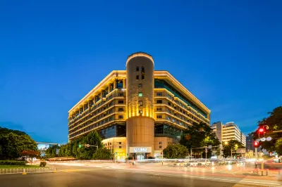 FUNLIST Hotel (Wuhan Hankou Railway Station Subway Station) Hotels near Zhongbai Warehouse (Jinyinhu Shopping Plaza)