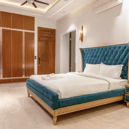 Palm Tree Business Hotel