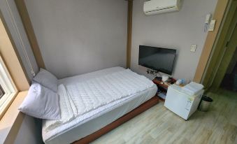 e cozy hotel