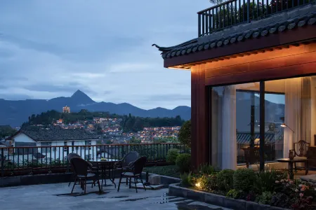 Shanyu Nian Moon Allure City Villa Ancient Luxury Collection (Lijiang Old Town Watermill Store)