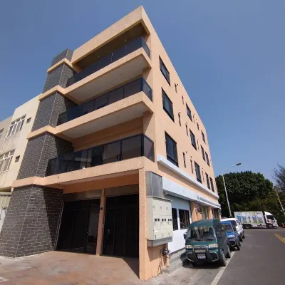 Lukang Holiday Hostel Hotels near Lukang
