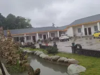 雲雅居民宿 彭州 Shushui Hexiang周辺のホテル