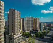 Yunmo Hotel (Yibin Xuzhou District Government Affairs Center) - pemandangan pegunungan