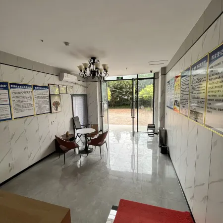 Jiarui Hotel (West high-speed Railway Station)