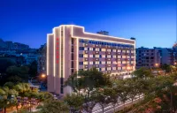 Four Seasons Yijing Hotel (Jinhua High-speed Railway Station Yintai City Branch)