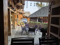 Lancang Wengji Guzhai No.80 Homestay