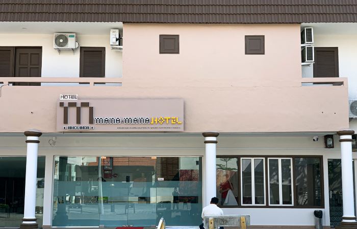 mana mana hotel • Melaka •