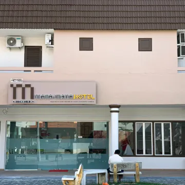mana mana hotel • Melaka • Hotels near Dutch Square (Red Square) Melaka