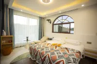 Shengsi Z·Encounter light luxury swimming pool resort