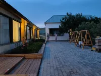 Nilek Black Bee Ranch Homestay