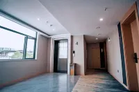 Magnotel Hotel (Huanggang Xishui Wen Yiduo Avenue)