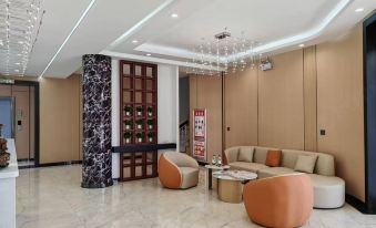 Baotong Hotel (Yongchang Zhonggulou)