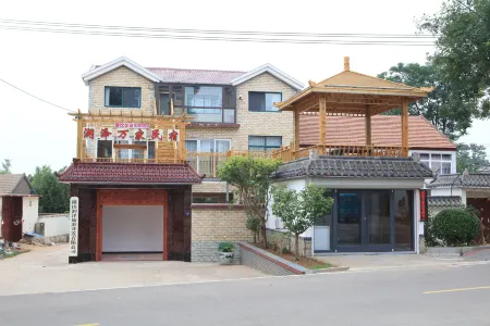 Runze Wanjia Homestay Отели в г. Вейшань