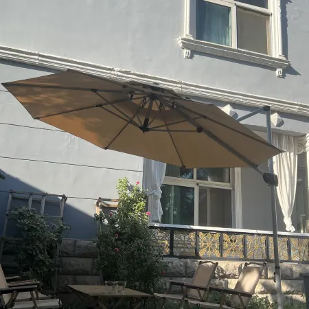 Yilin Xiaozhu Hostel (Yining Airport Yining Railway Station)