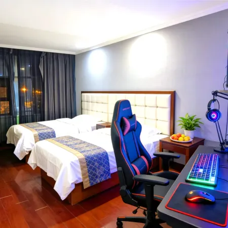 Laughingguagua Electrical Sports Hotel (Zhenjiang Railway Station North Square Branch)