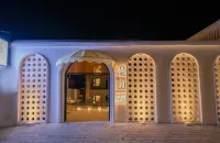 Tekes Manshan Homestay (Shengshi Huajiang Bagua City Night Scenic Area)