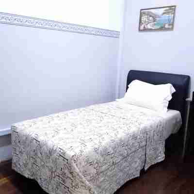 Amida Point Rooms