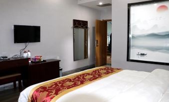 Huachi Jingjing Hotel