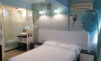 Tongzhou Holiday Hotel (Shanghai Wujiaochang Fudan University)