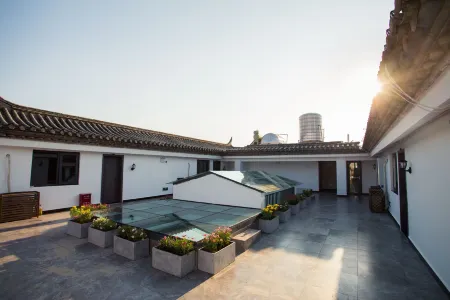 Cloud Brocade Inn (Zhu Jia Garden Inn) Отели рядом с достопримечательностью «Ant Workshop Scenic Area»