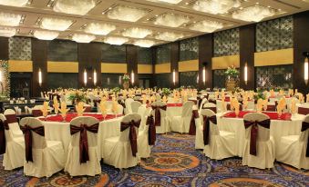 Bahria Grand Hotel & Resort