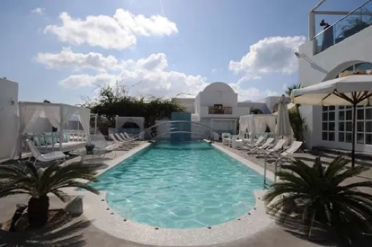 Theoxenia Caldera Hotel