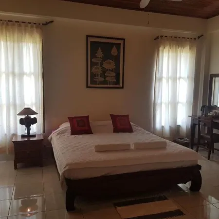 Villa Thakhek