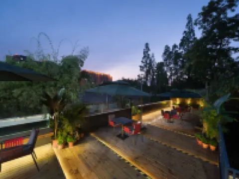 TIME   hotel (Chengdu Shuangliu International Airport) Hotel in zona Occupation Training College of Sinohydro Bureau 5