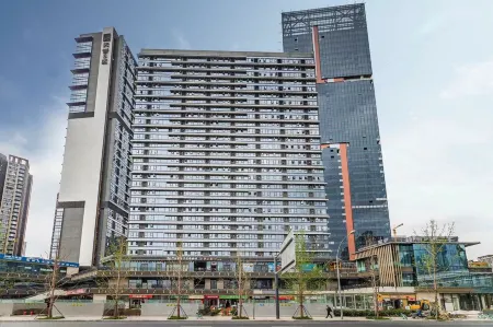 Roland Ritz Hotel Отели рядом с достопримечательностью «Tian'ehu Park»