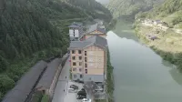 Chuanyanshan Holiday Hotel Hotels in Xupu