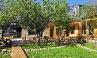 Nalati Yungu Xiyuan Homestay