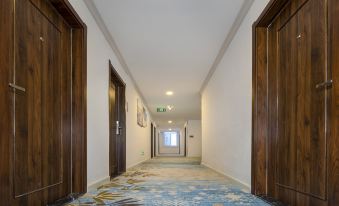 Eurotime Mediterranean Hotel (Rongcheng Chishan Scenic Spot Shidao Building Store)