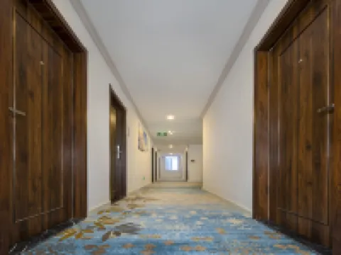 Eurotime Mediterranean Hotel (Rongcheng Chishan Scenic Spot Shidao Building Store)
