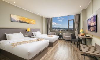 Home Inn Plus (Kunming Changshui Airport)