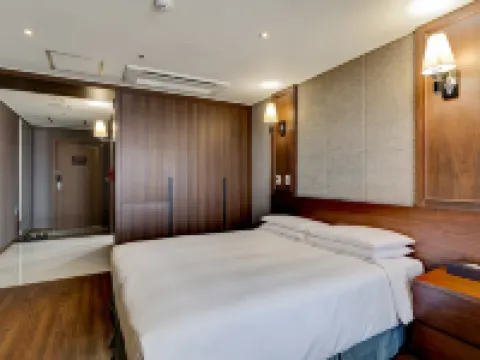 โรงแรมแฮเดน ไฮเอนด์ ซูวอน โรงแรมในซูว็อน