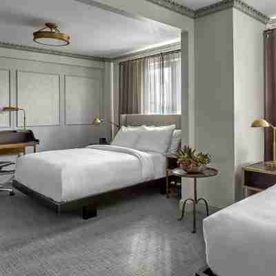 Hotel Phillips Kansas City, Curio Collection by Hilton Rooms